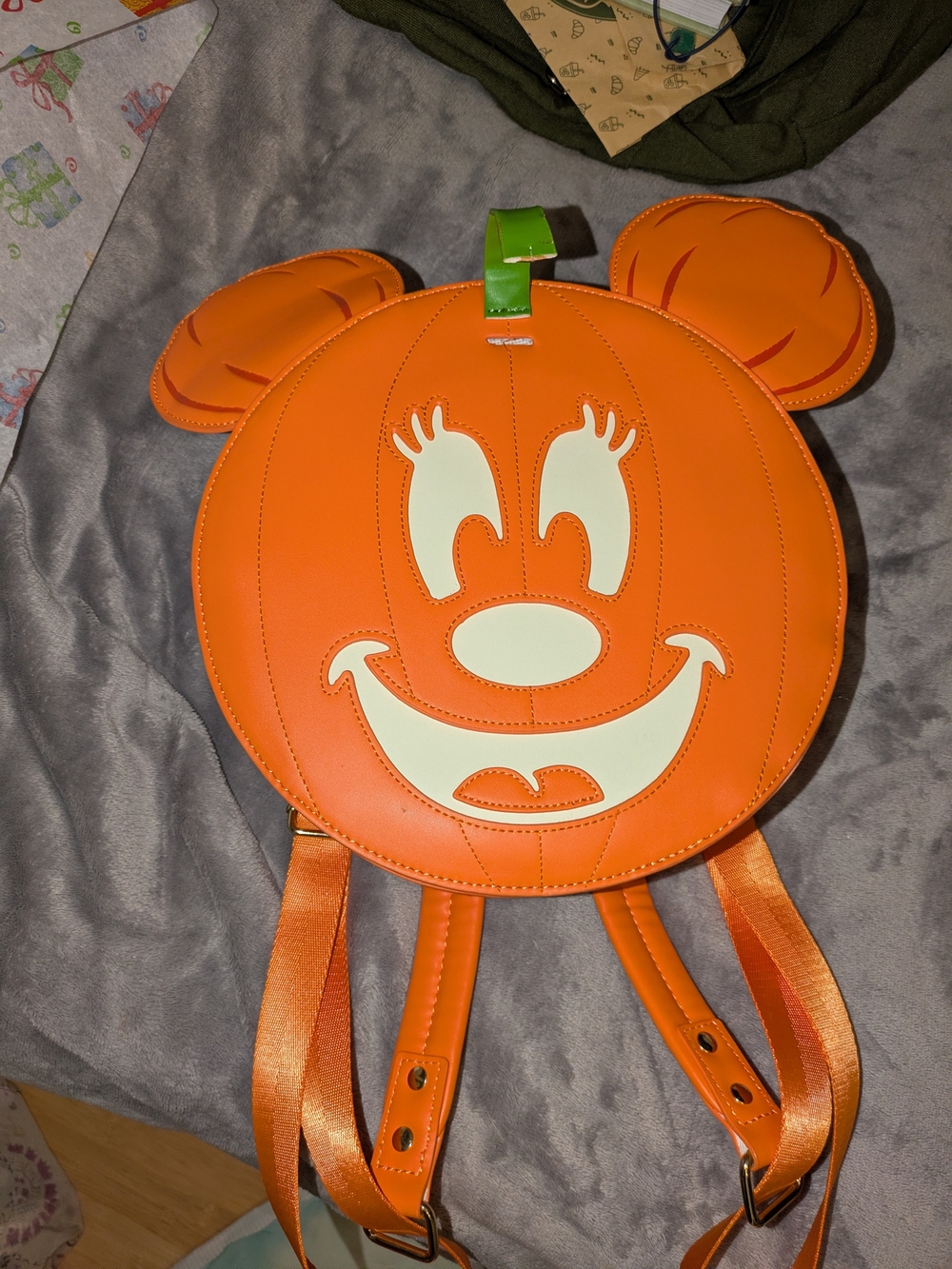 Disney Loungefly Glow In The Dark Backpack Purse Orange Pumpkin Minnie Mouse